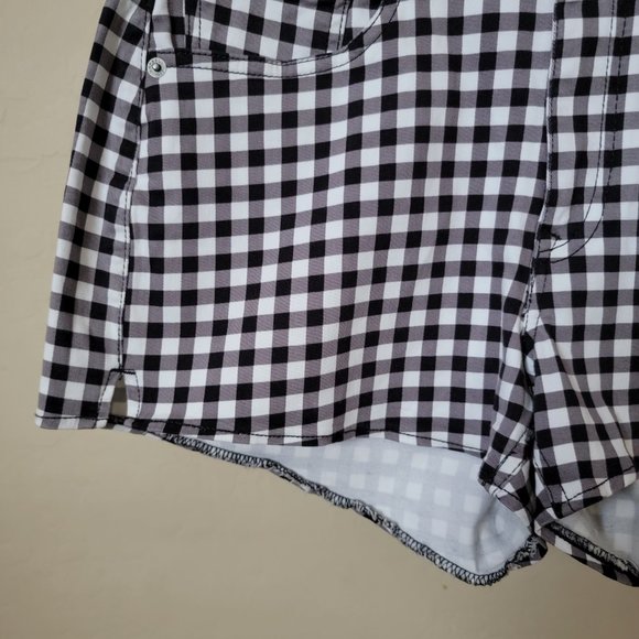 Express Black and White Gingham Plaid High Rise Shortie - Picture 4 of 15